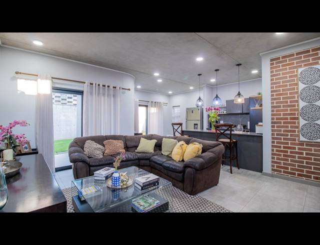 3 BEDROOM TOWNHOUSE FOR SALE IN KYA SANDS